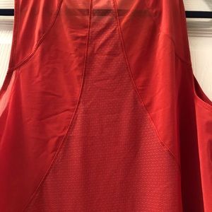 Lululemon rust color gym tank